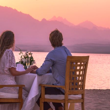 Kempinski Hotel Soma Bay Esterno foto Sunset at the Red Sea