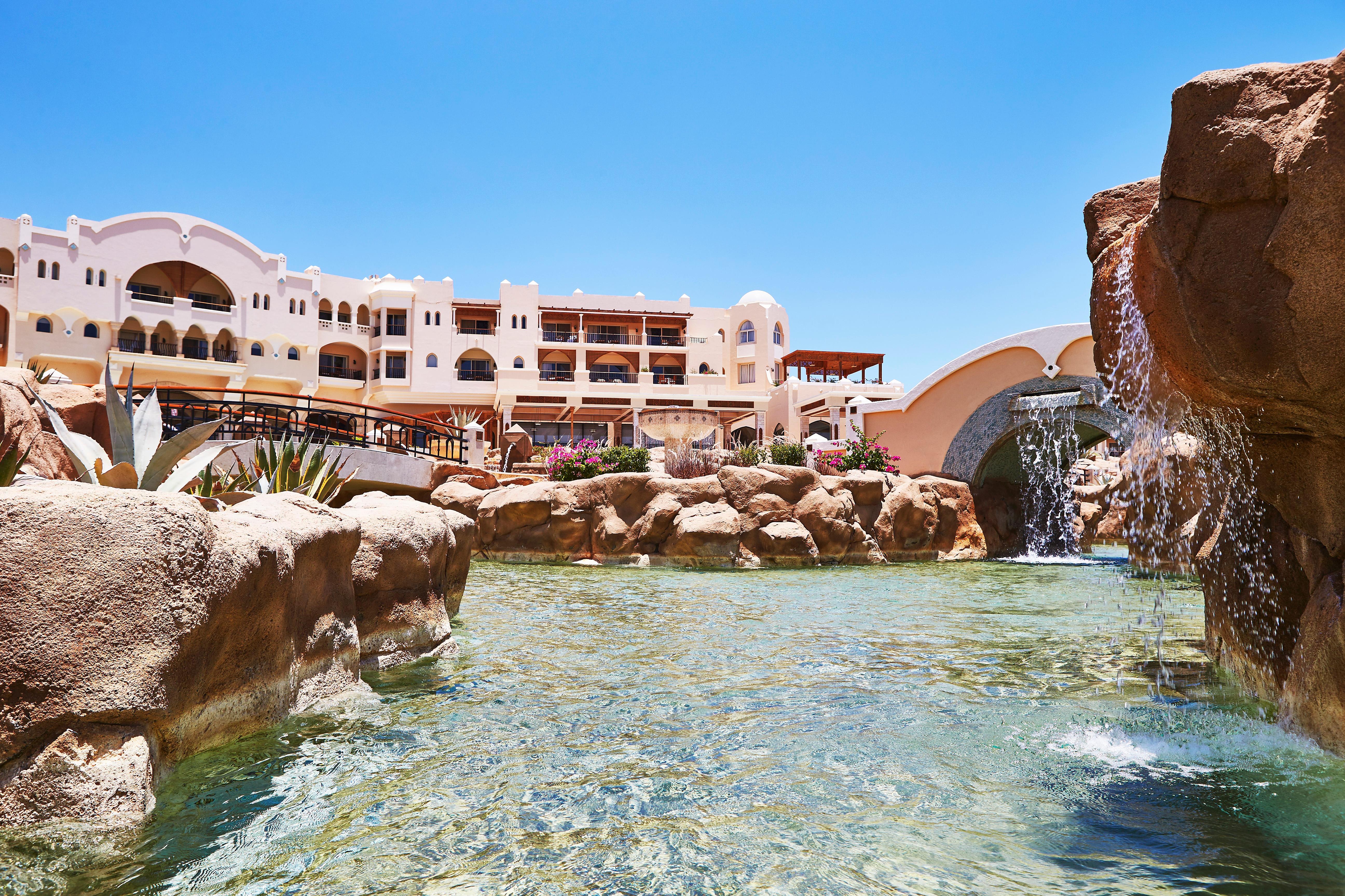 Kempinski Hotel Soma Bay Esterno foto The resort's lagoon