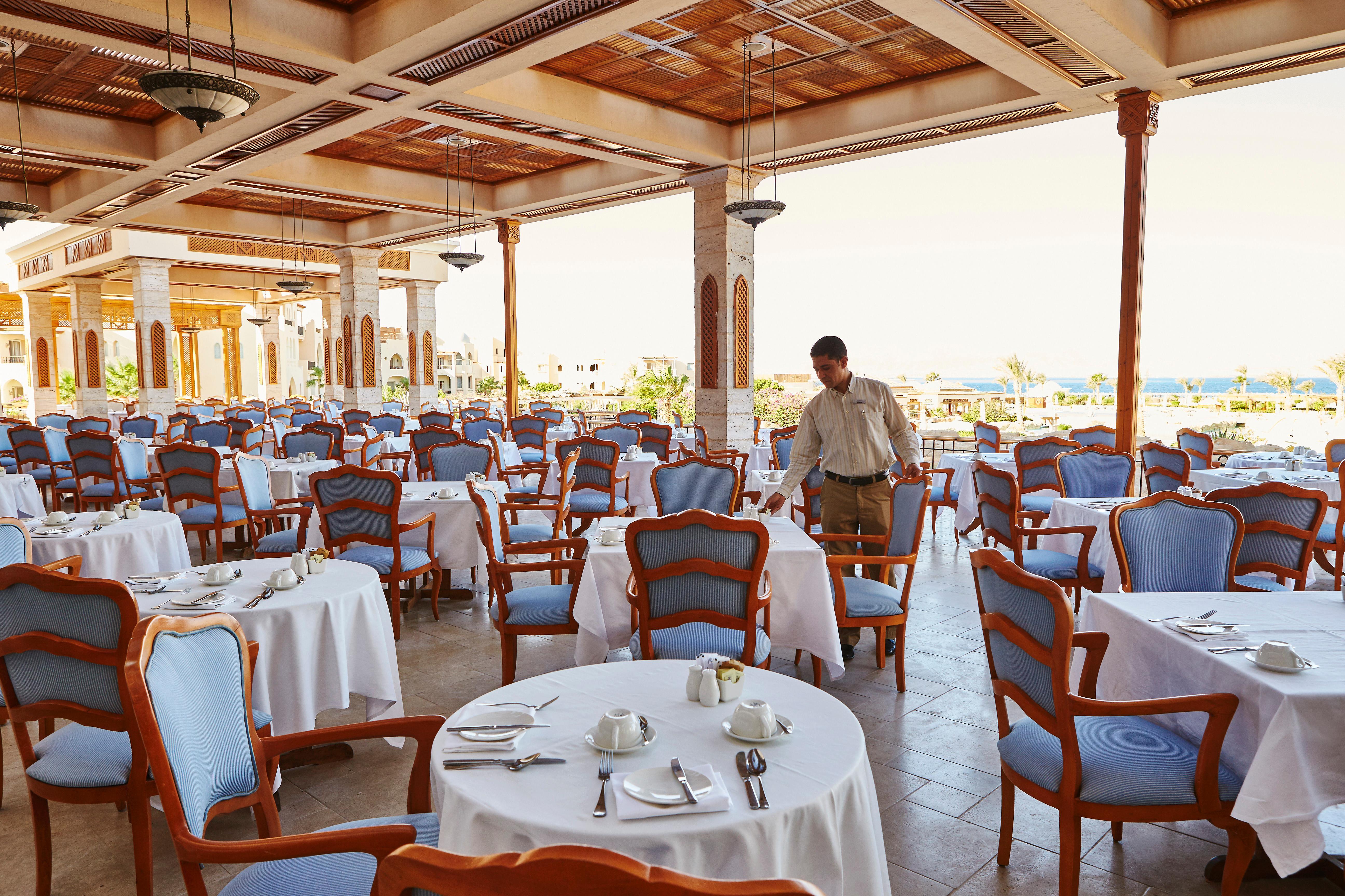 Kempinski Hotel Soma Bay Esterno foto The restaurant at the Grand Hotel