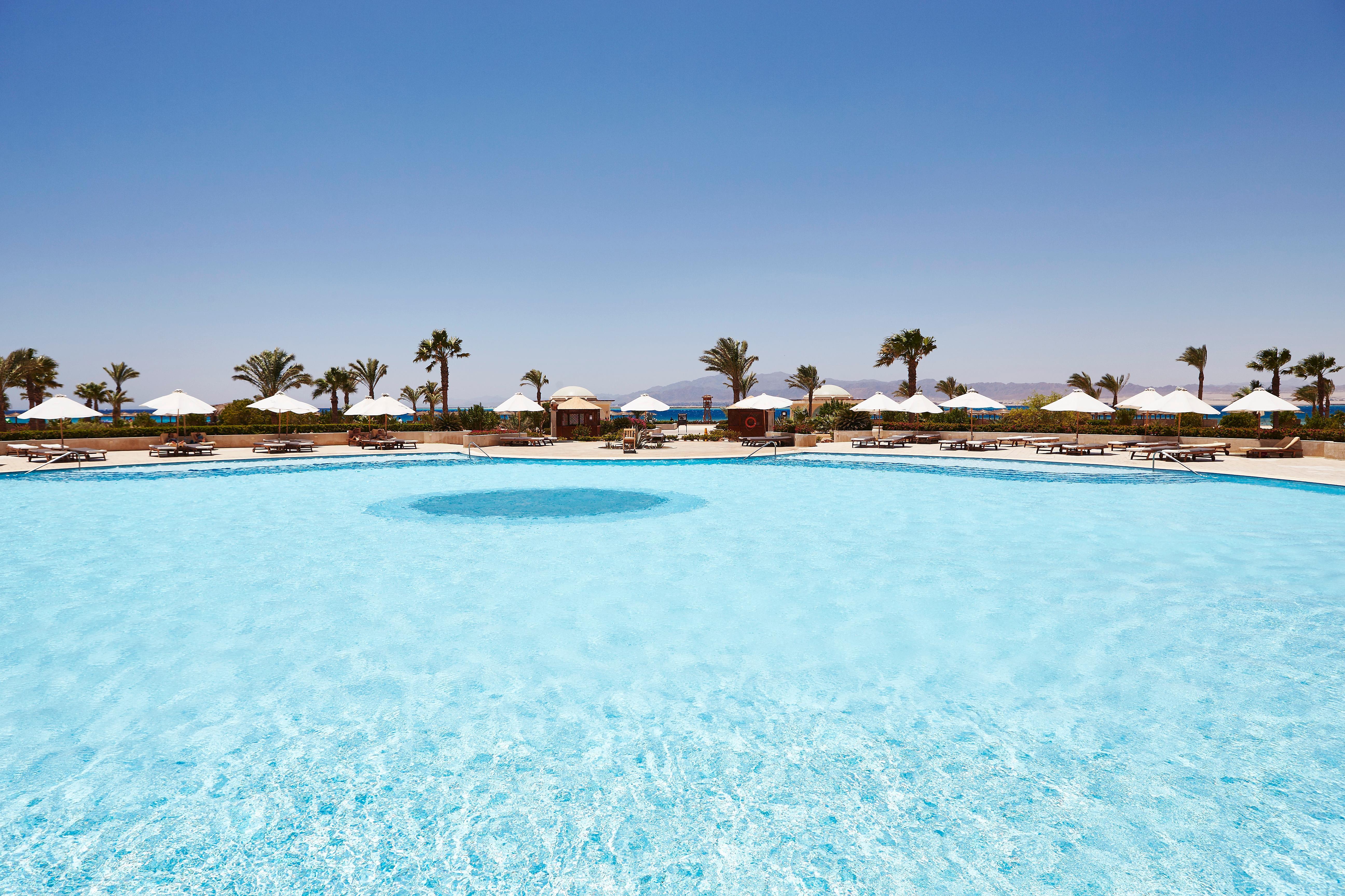 Kempinski Hotel Soma Bay Esterno foto The swimming pool at the Hilton Sharm El-Sheikh Resort