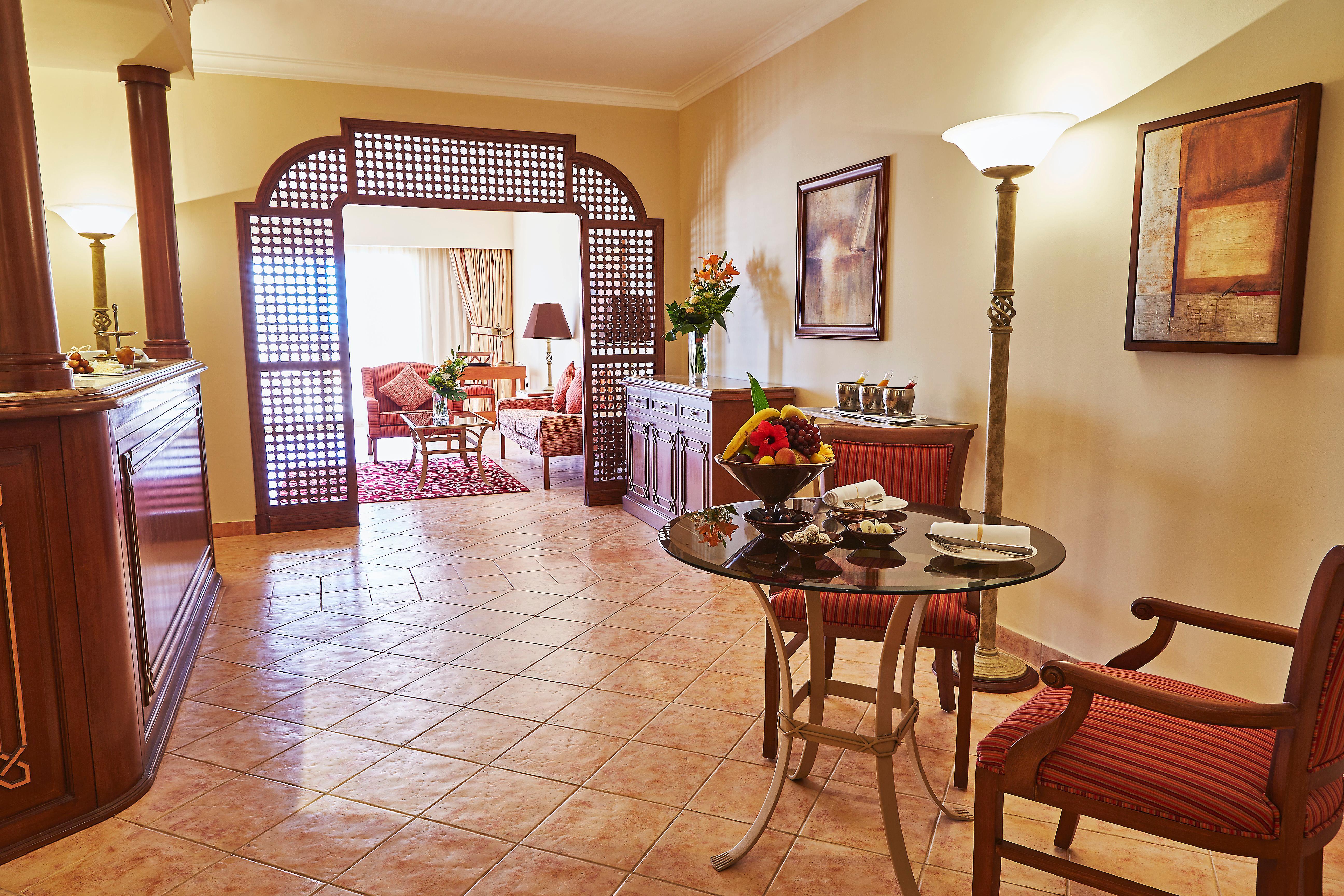 Kempinski Hotel Soma Bay Esterno foto A suite at the Taj Mahal Palace, Mumbai